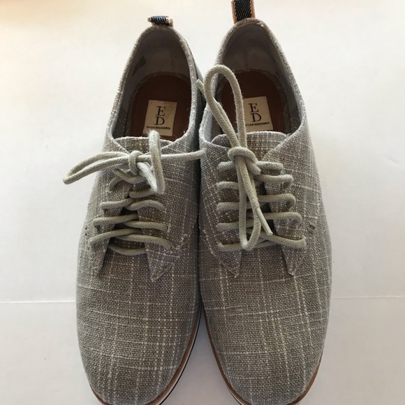 Ellen Degeneres ED Grey Crosshatch Fabric Oxfords - Picture 1 of 3
